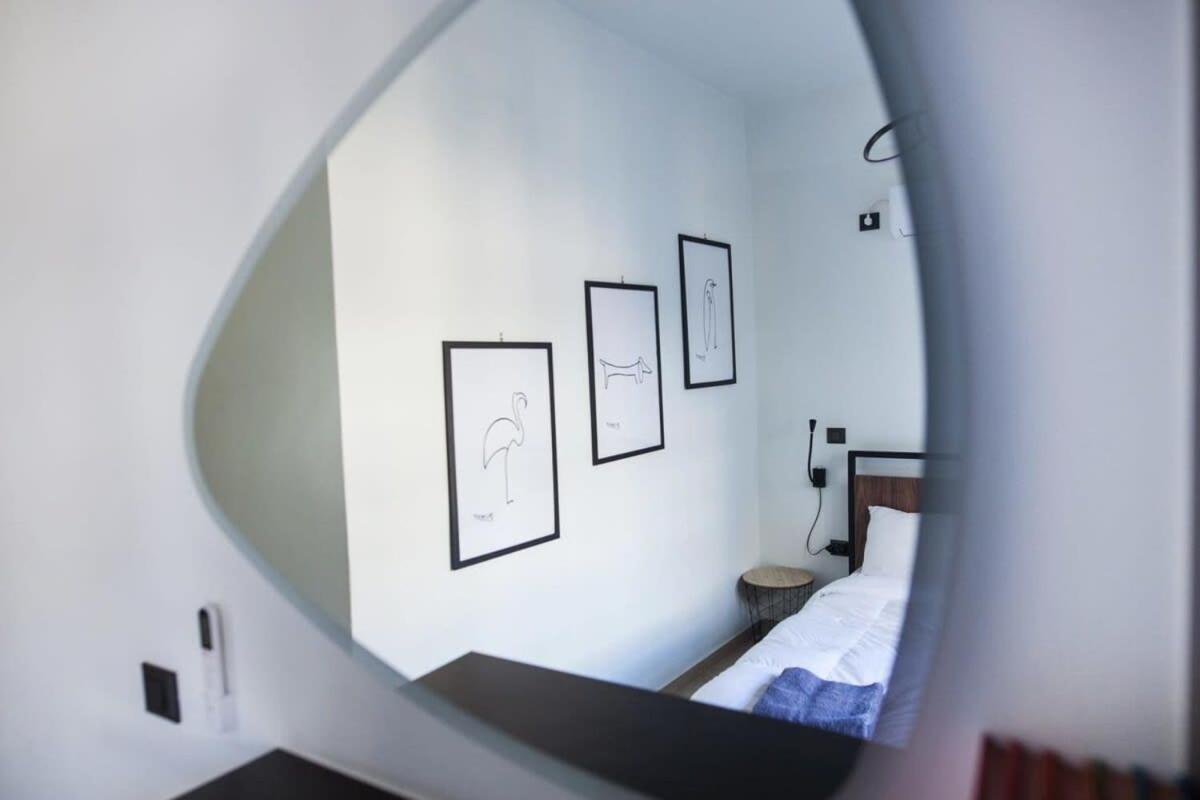 Beautiful Elegant Apartment Next To Monastiraki Athen Exterior foto