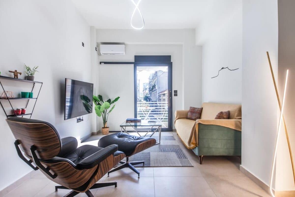 Beautiful Elegant Apartment Next To Monastiraki Athen Exterior foto